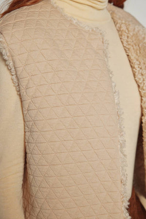 Reversible fur short vest by amente