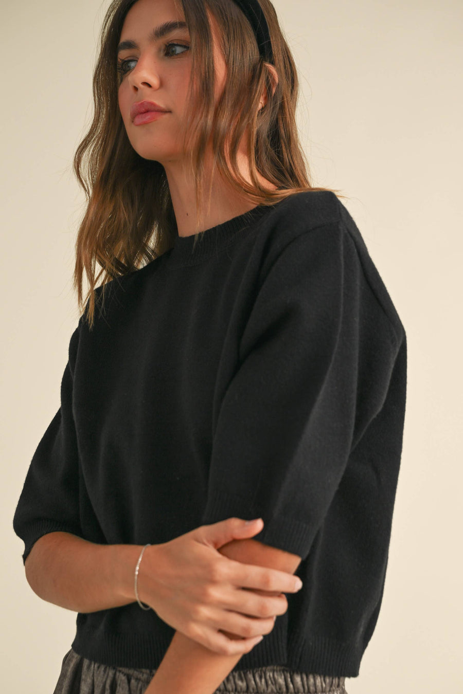 Short Sleeve Sweater Top in Black