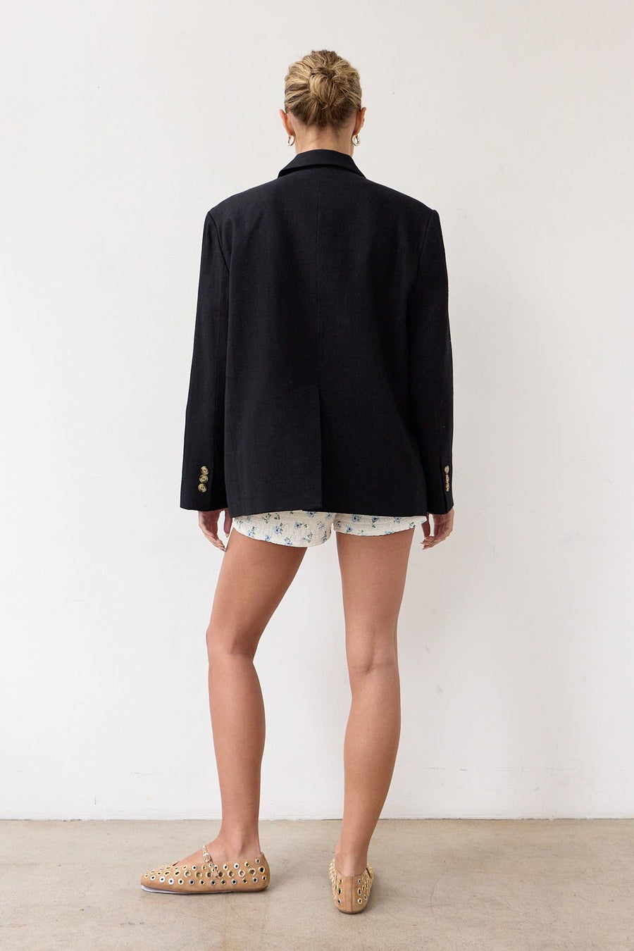 Linen 3 Buttoned Blazer