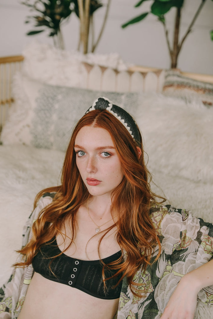 Topknot Checker Raffia Crochet Headband In Black