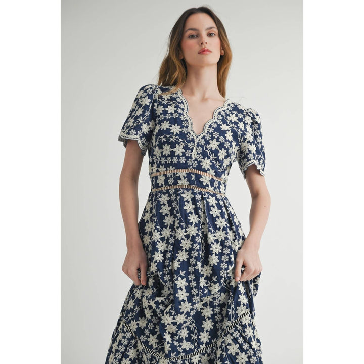 Chic Off-Shoulder Lace Dress