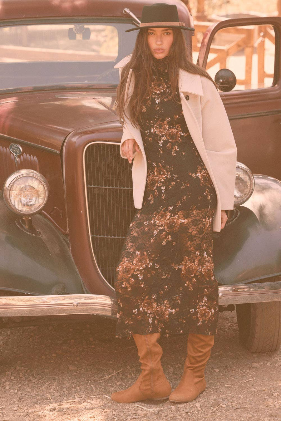 Floral Print Lace Midi Dress in Black