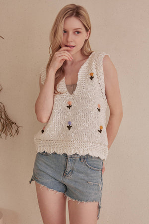 Flower Detail Crochet Sleeveless Top