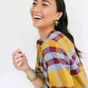 Tortoise Flower Earrings by Sunshine Tienda